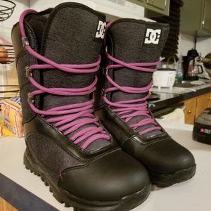 New DC Snowboard Boots Size 9
